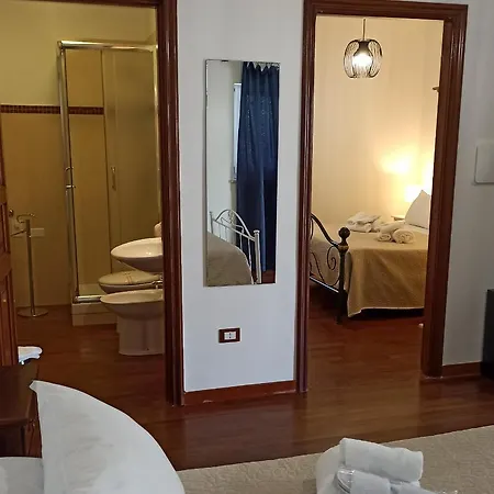 Dimora Celeste 컨트리하우스 오스투니